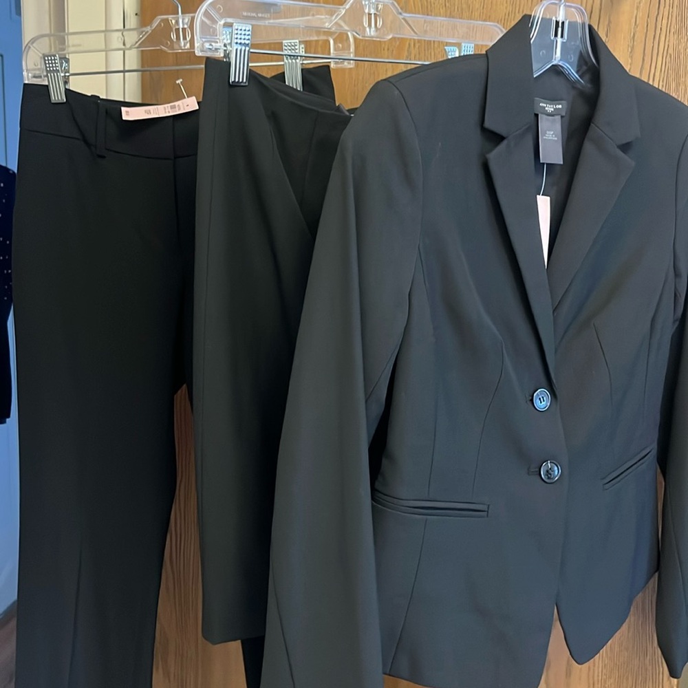 NWT 3 piece Ann Taylor dress suit set 
Blazer, skirt, pants